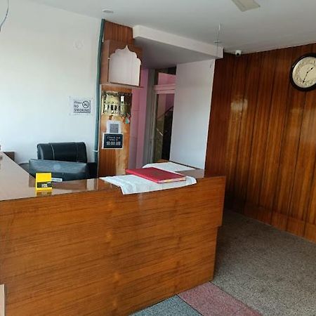 Om Hotel Rohtak Екстериор снимка